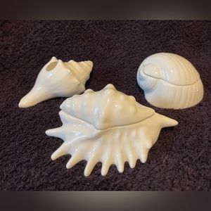 Shell shaped trinket dishes